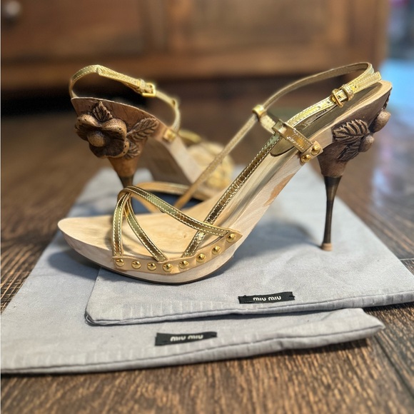 Miu Miu Gold Heels with Strappy Design -sz 40 - Picture 2 of 13
